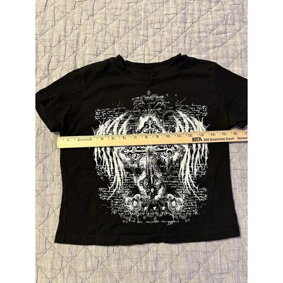 Hot Topic Gothic Cross Wing Skull Rhinestone Tee Small Black Emo Alt Rock Y2K - Picture 7 of 9